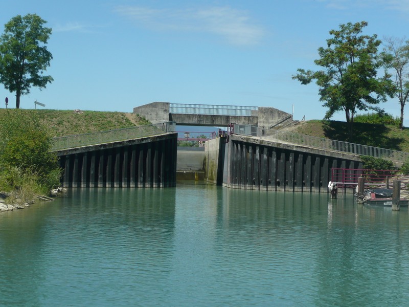 P1020458