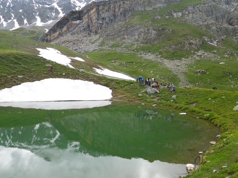 42-Goûter au bord de l'eau