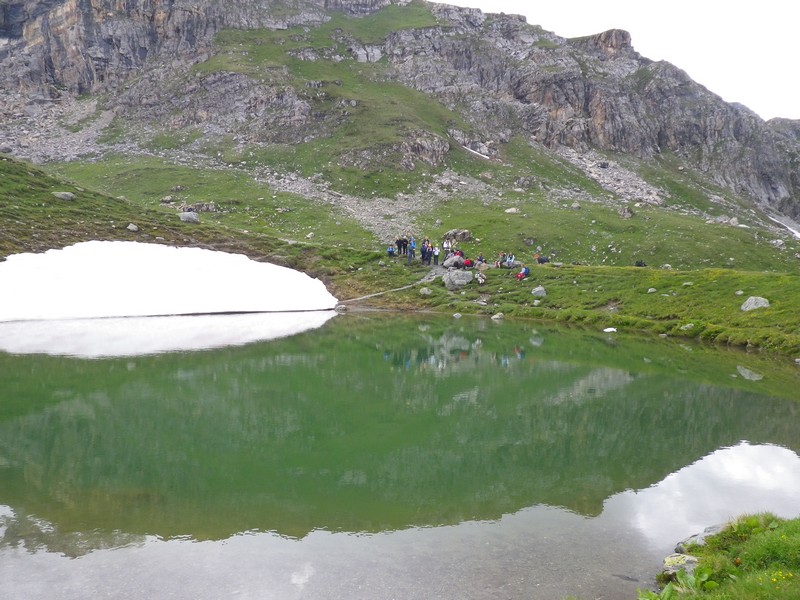 43-Goûter au bord de l'eau